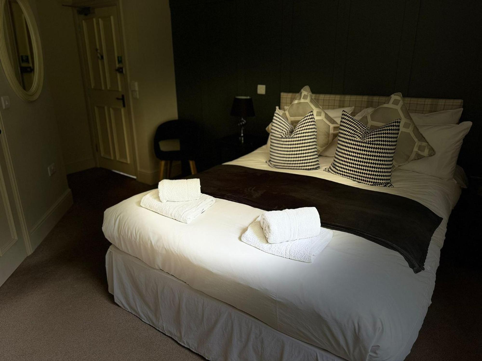El Camino Suites Stamford Room photo